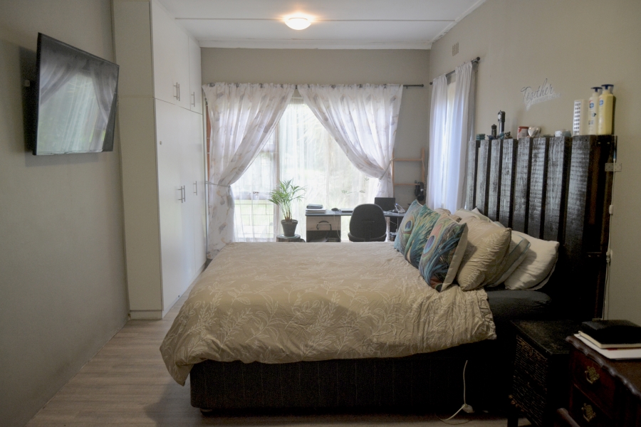 3 Bedroom Property for Sale in Sandbaai Western Cape